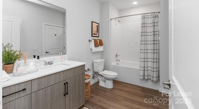 Building Photo - 2546 Perimeter Pointe Pkwy