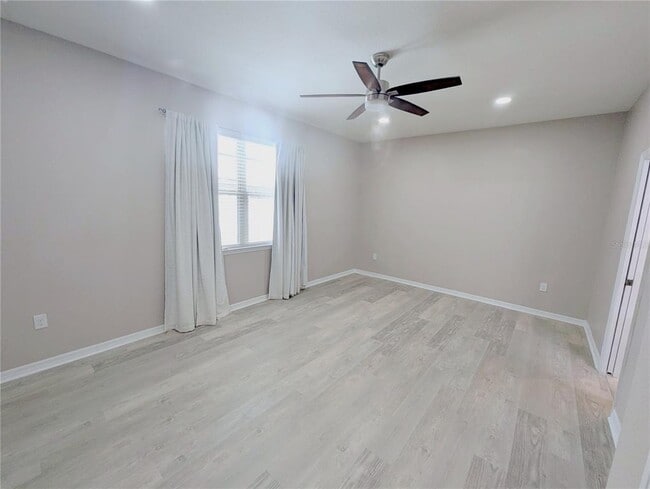 Building Photo - 18810 Birchwood Groves Dr