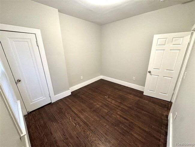 Building Photo - 14570 Lappin St