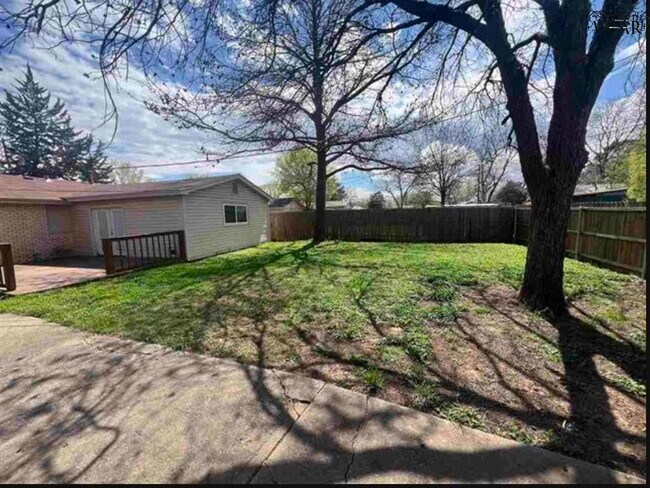 Building Photo - 5114 Fairway Blvd