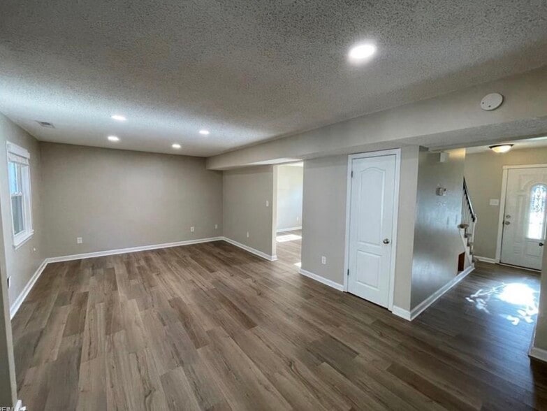 Building Photo - 1116 Woodcock Ln