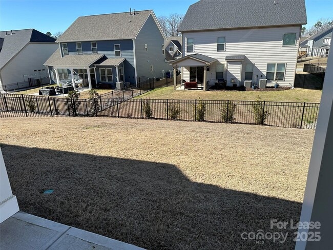 Building Photo - 7681 Tanglewood Wy