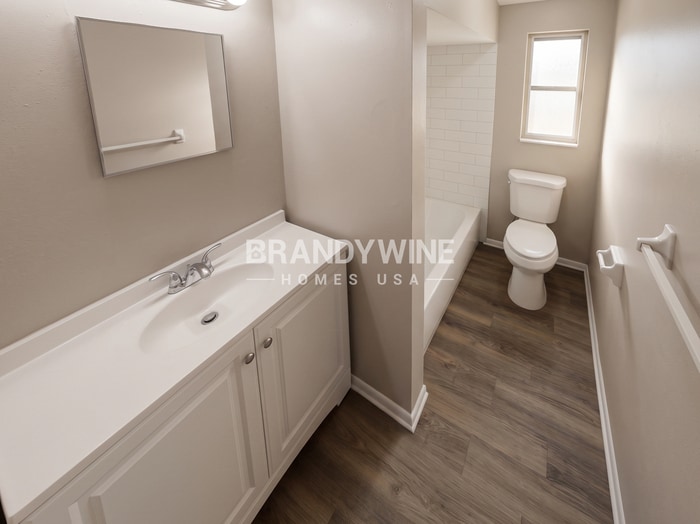 Building Photo - 1206 E Camellia Dr
