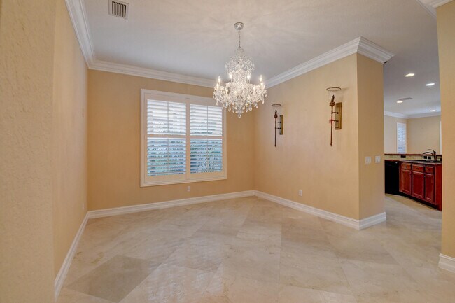 Building Photo - 8957 Sandy Crest Ln