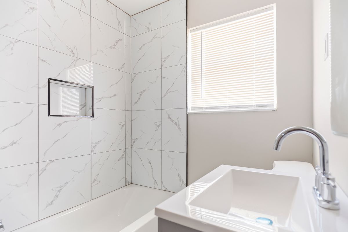 Building Photo - 1455 Marilyn Dr