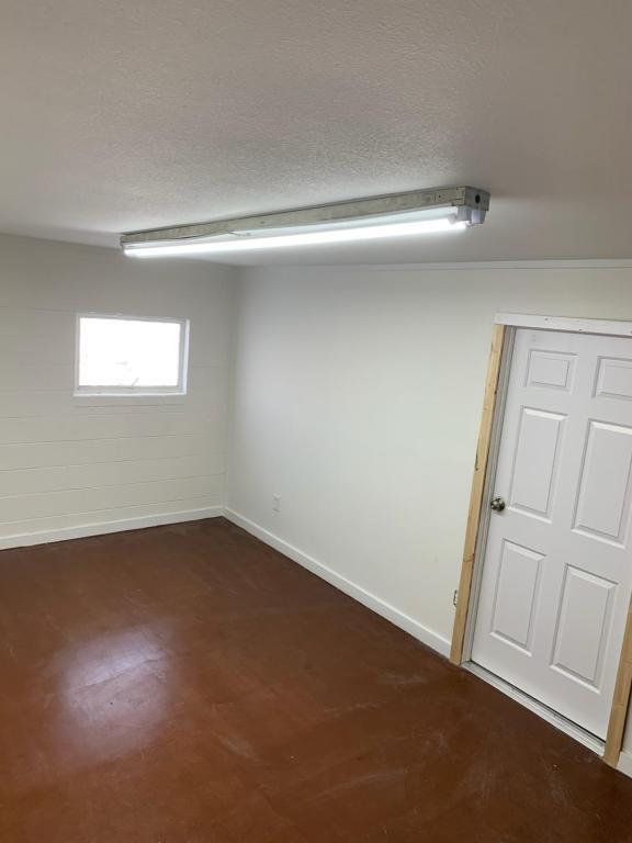 Building Photo - 2139 Baylor Dr