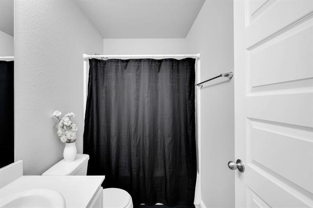Building Photo - 613 Mayfield Dr