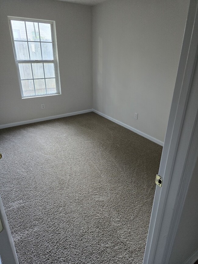 Building Photo - Cute 2BR/ 2Bath