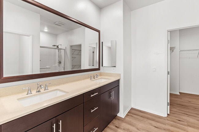 Building Photo - 1205 Calle Seabass