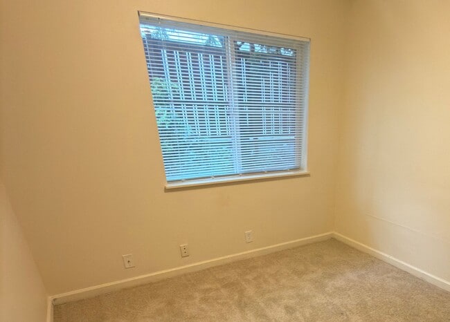 Interior Photo - Husky Court Apartments