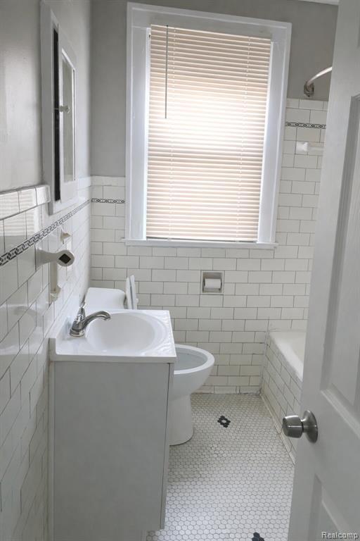 Building Photo - 14510 Asbury Park