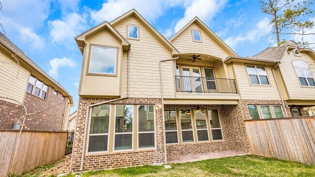 Building Photo - 20 Silver Rock Dr