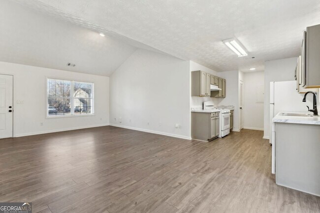 Building Photo - 410 Shenandoah Ct