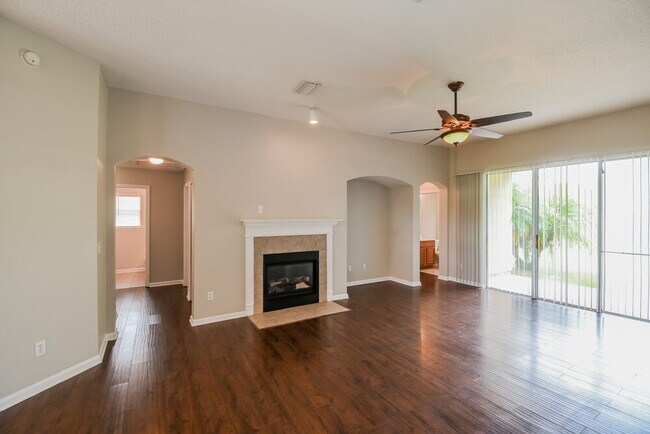 Building Photo - 2301 Bluegill Ct