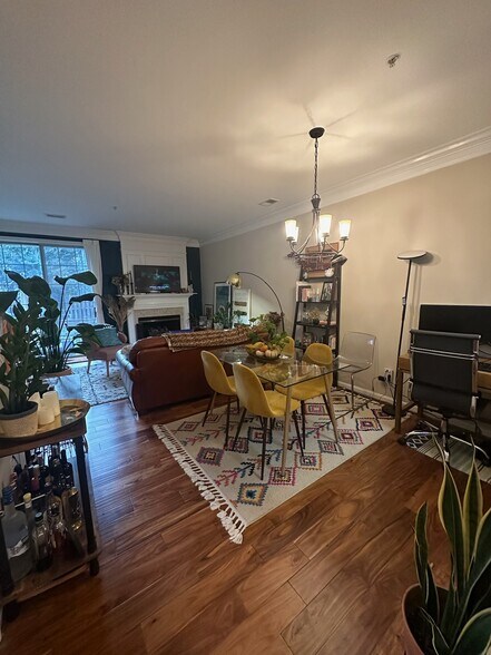 Living Room/Dining Room - 1813 Kenwood Ave
