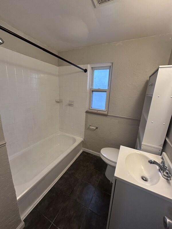 Building Photo - 21271 Priday Ave