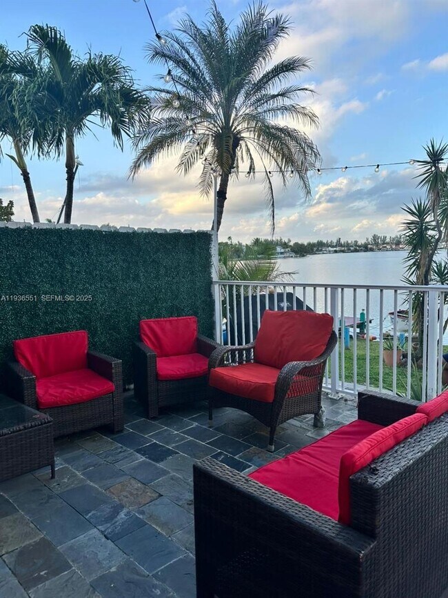 Building Photo - 12531 NW 7th Ln