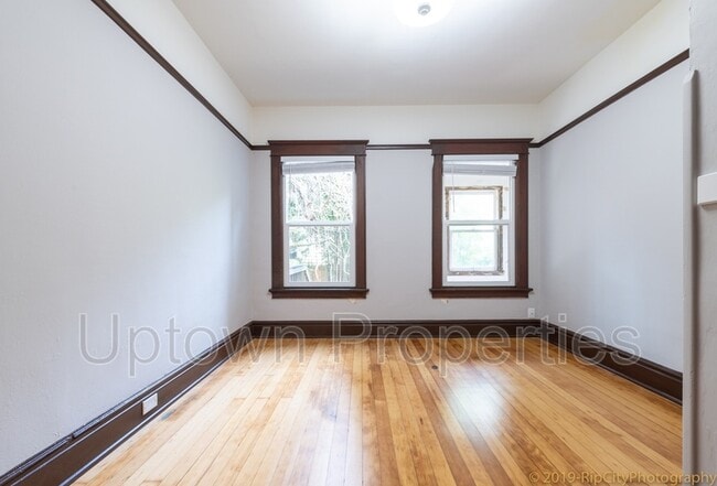 Building Photo - 616 NW 22nd Ave