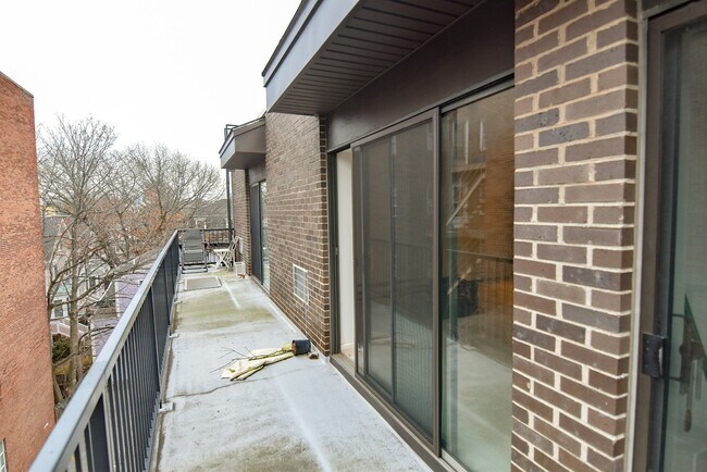 Building Photo - 24 Highland Ave
