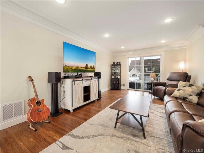 Building Photo - 5 Indian Dr