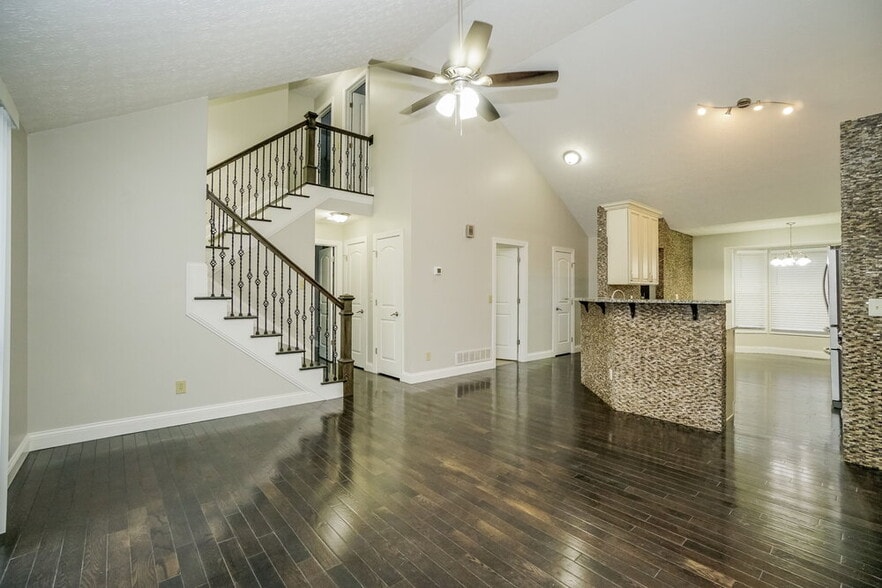 Building Photo - 2131 Juneau Way