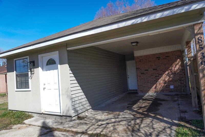 Building Photo - 8539 Longwood View Ave