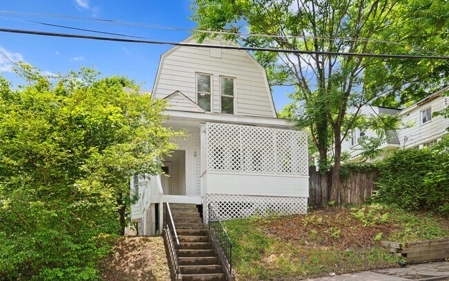 Building Photo - Stunning 4 bedroom home in Perry South available now!