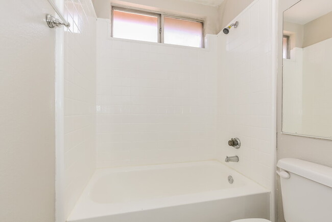 Building Photo - 5337 N Padero Dr