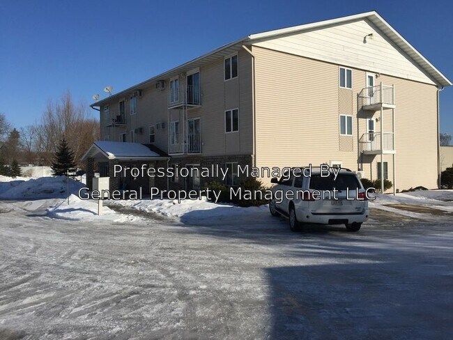 Building Photo - 2305 Martin St Apt 12 2305 Martin Street 12