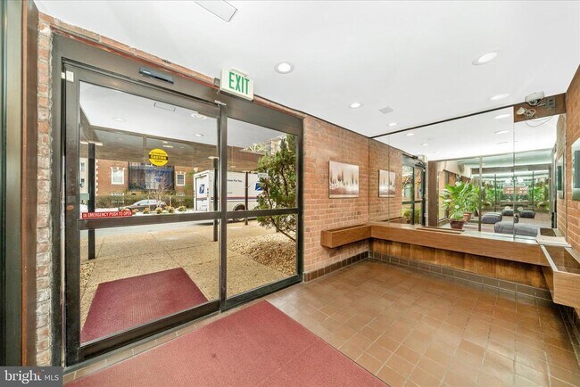 Building Photo - 6711 Park Heights Ave