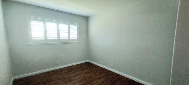 Building Photo - 1321 Evergreen Dr