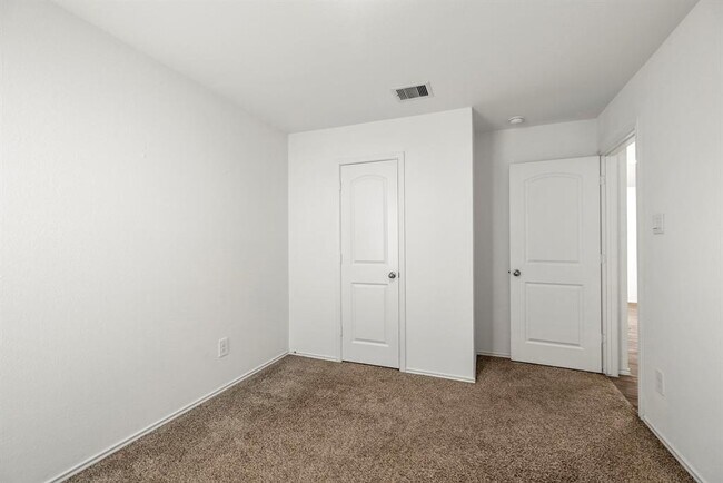 Building Photo - 5451 Tuscany Hills Ln