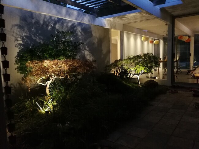 Building Photo - Single Level Upper Lucas Valley 4+bd/2ba E...