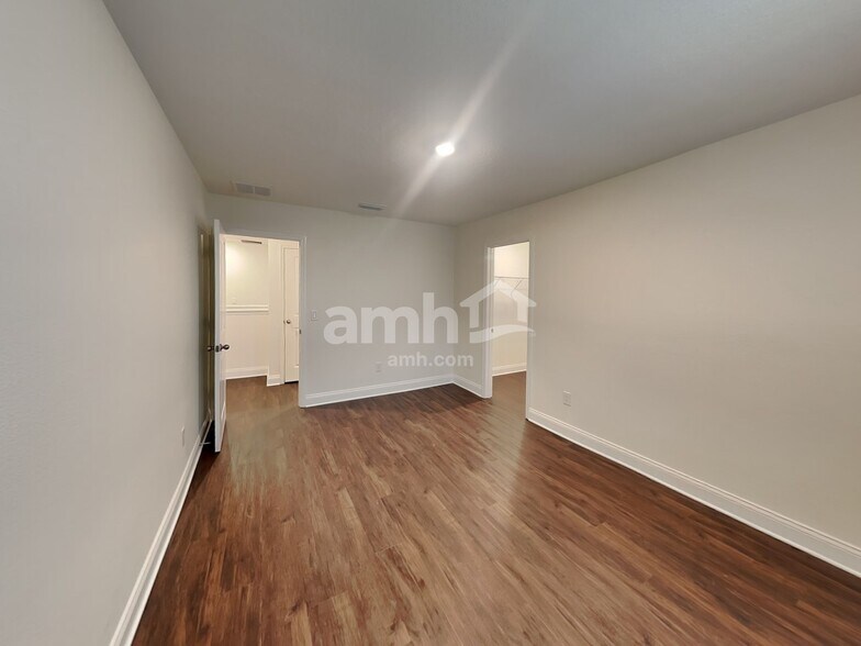 Building Photo - 2521 Sunrise Lndg Lp
