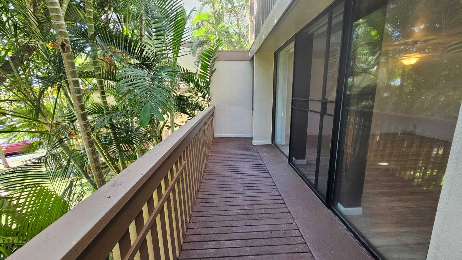 Oversized Lanai - 84-754 Ala Mahiku St