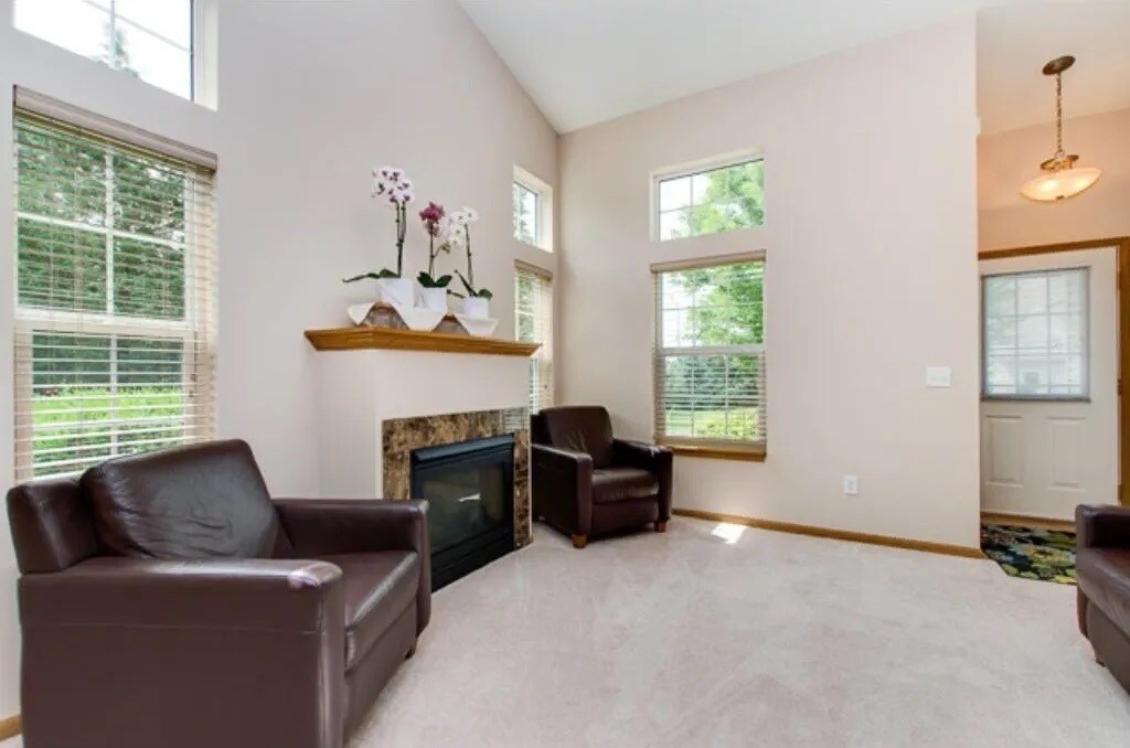 Building Photo - 14 Bridgewater Trl