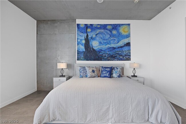 Building Photo - 353 E Bonneville Ave