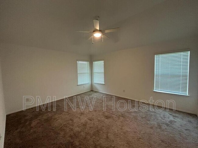 Building Photo - 10022 Granite Grove Ln