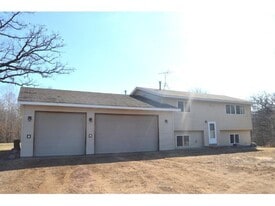 Building Photo - 10795 Wilcox Rd