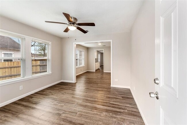 Building Photo - 3722 Seabrook St