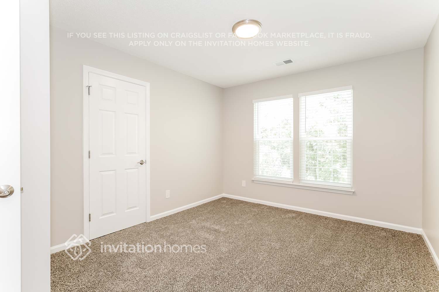 Building Photo - 13319 Damson Dr