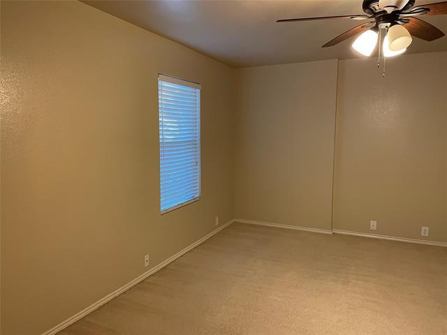 Building Photo - 2637 Van Buren Dr