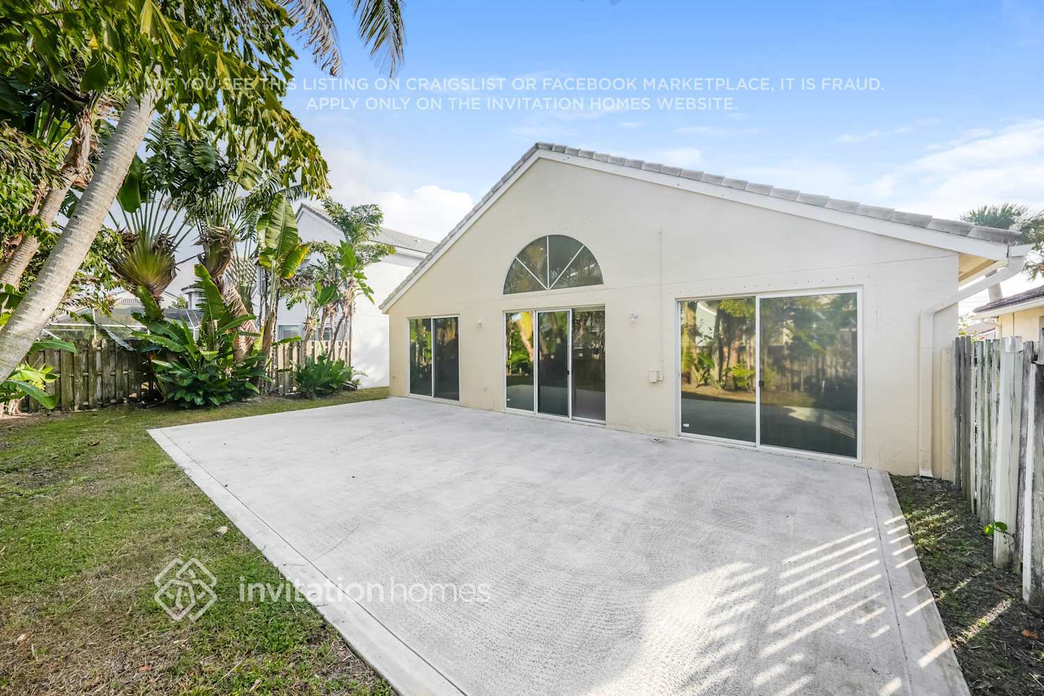 Building Photo - 7699 Thornlee Dr