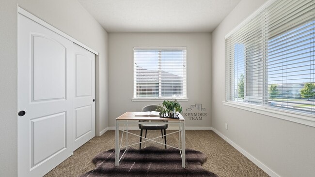 Building Photo - 5 Bedroom, 3 Bath Home in Richland