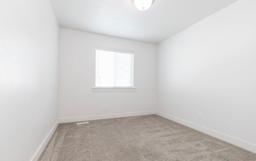 Building Photo - 383 S 1540 E
