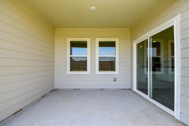 Building Photo - 5906 Bright Keel Dr