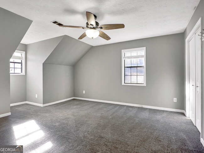 Building Photo - 410 Invector Ct