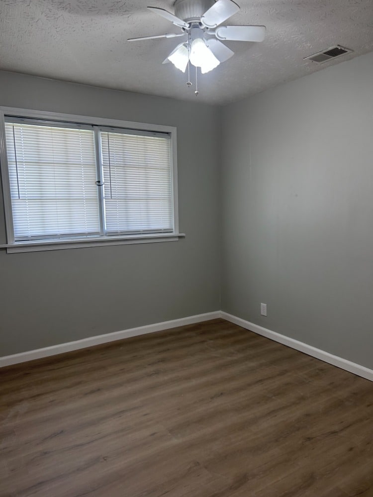 Building Photo - 1517 Highpoint Ave