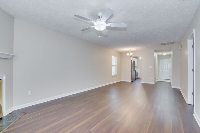 Building Photo - End Unit Townhome Evans