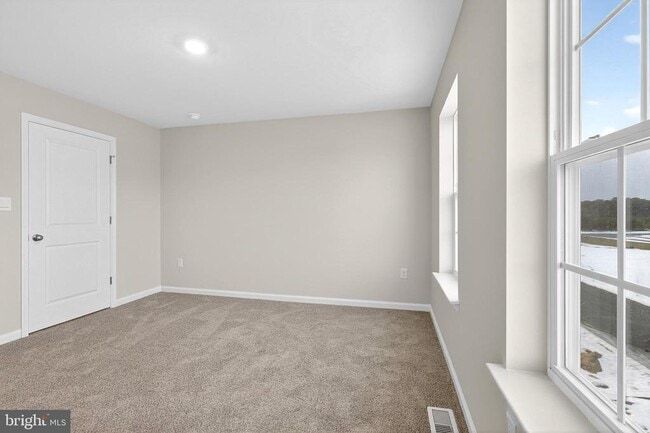 Building Photo - 159 Sandy Rdg Rd